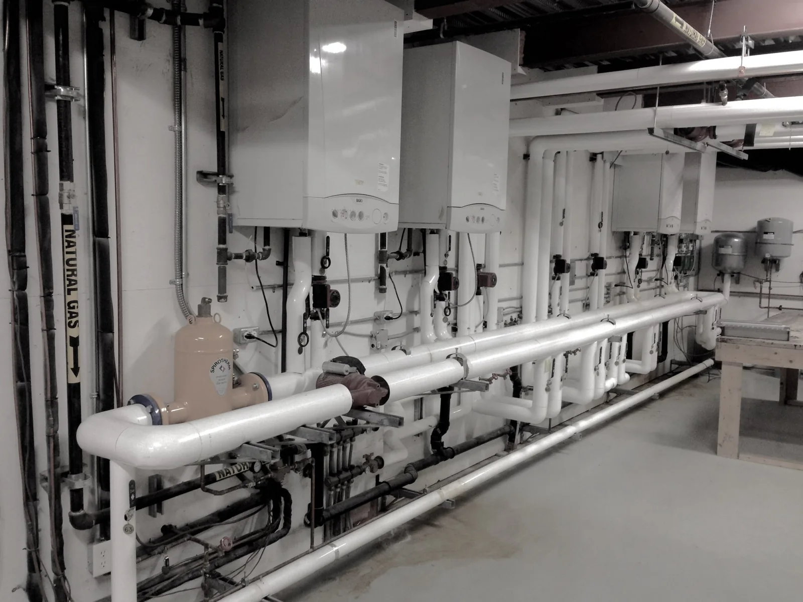 Hydronic mechanical system with pumps and pipework